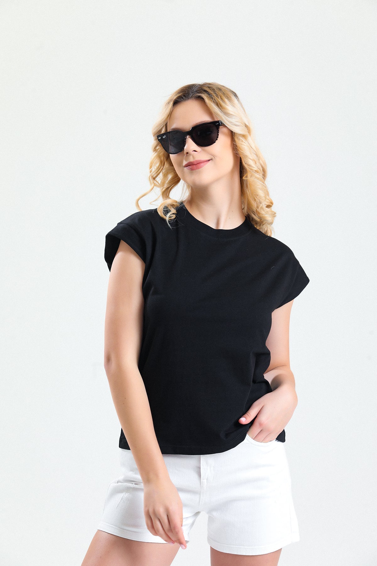 Siyah Kısa Kollu Basic T shirt