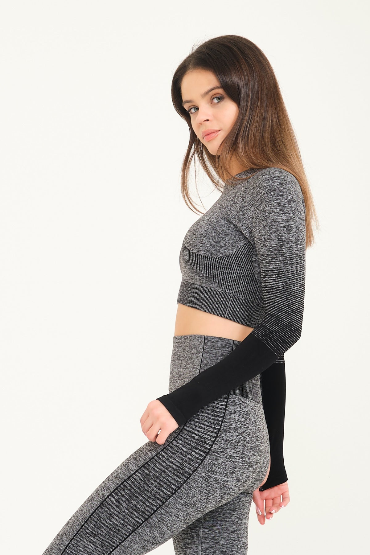 BEcca KATRE Crop Gri Siyah