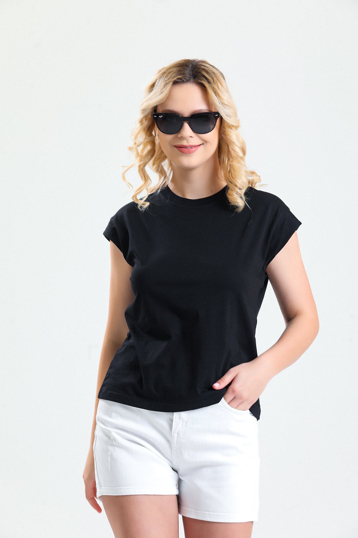 Beyaz Kısa Kollu Basic T shirt